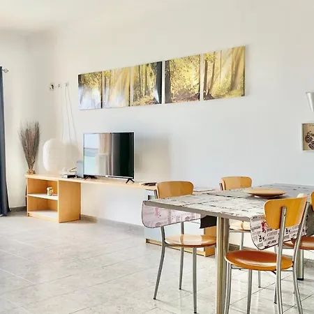 Sunset Apartment *